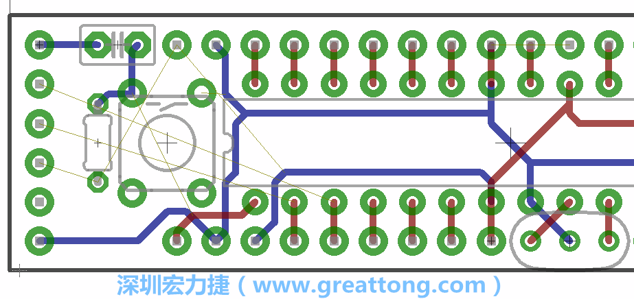 4.1. 把剩下的元件移動到電路板工作區(qū)上。