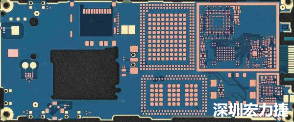 手機(jī)可用的PCB空間相當(dāng)小，而1片式的設(shè)計(jì)是節(jié)省成本的作法，如何做到區(qū)隔不同子系統(tǒng)、降低雜訊干擾，是設(shè)計(jì)關(guān)鍵。
