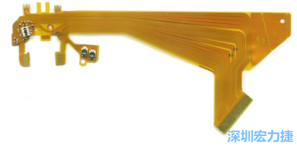 針對消費性電子產(chǎn)品的外型設(shè)計，F(xiàn)PC可以做任意形狀的適應(yīng)性線路設(shè)計。