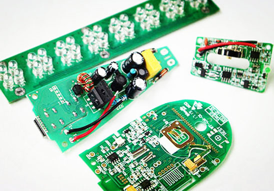 為什么PCB板顏色絕大多數(shù)都是綠色的？